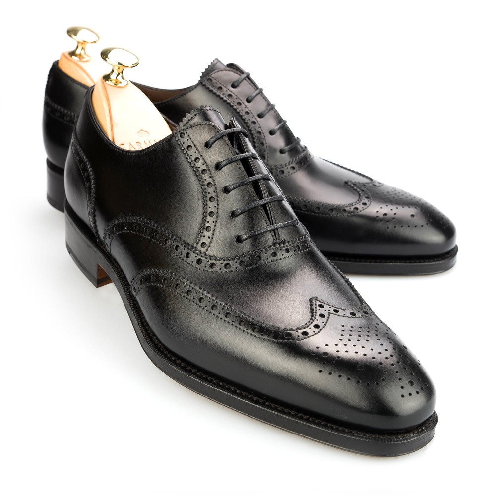 wingtip oxford shoes