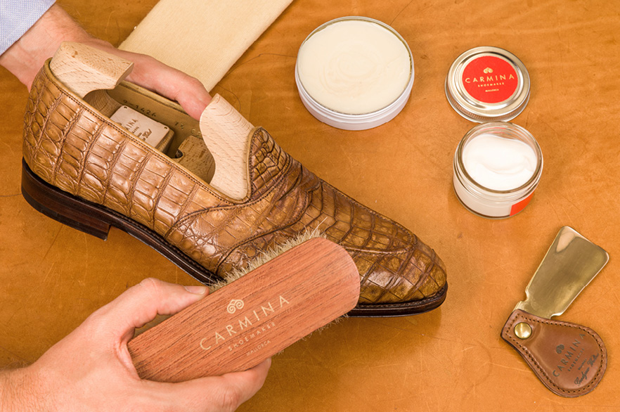 caiman loafers