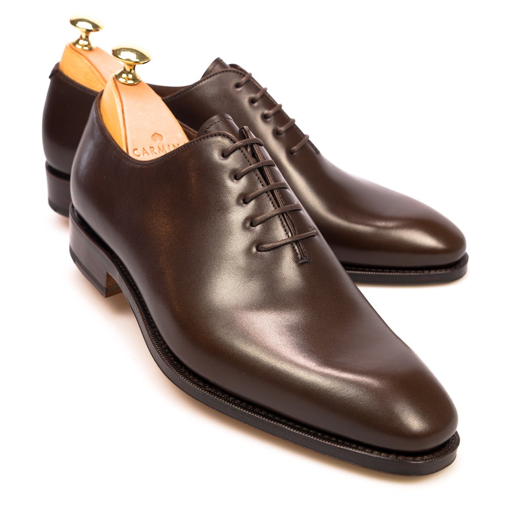 wholecut leather oxford shoes